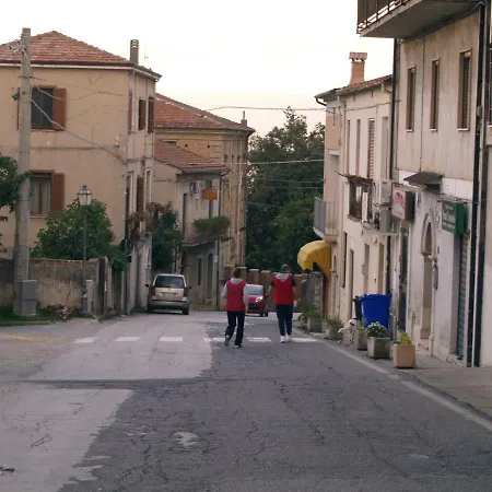 לינה וארוחת בוקר Mamma Elena 3*