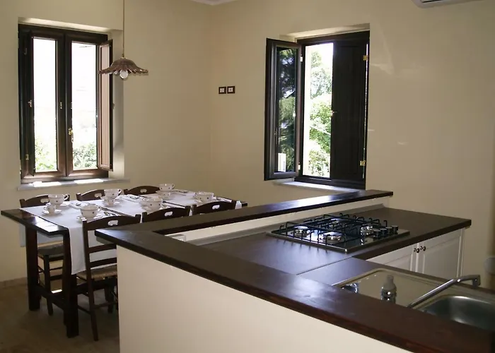 Mamma Elena Alojamento de Acomodação e Pequeno-almoço Rovito