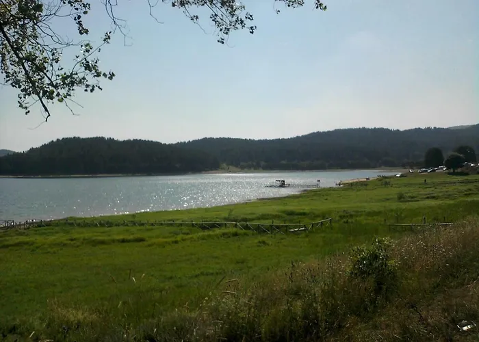 Alojamento de Acomodação e Pequeno-almoço Mamma Elena 3*