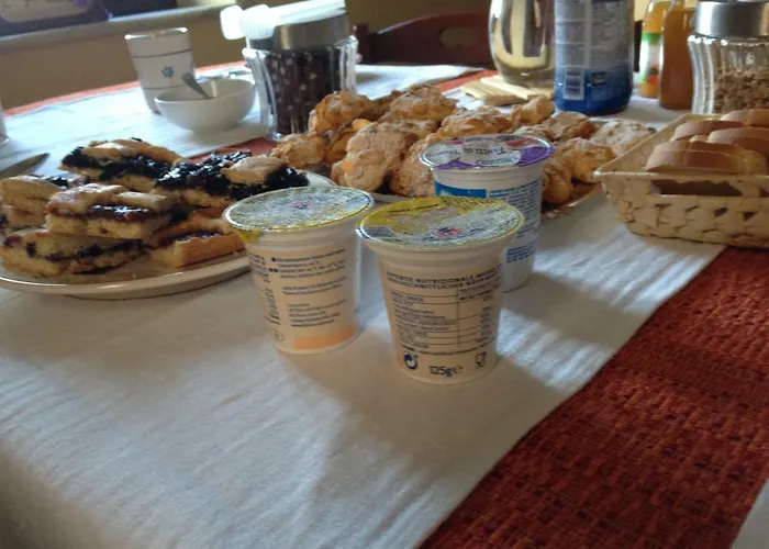 Mamma Elena Alojamento de Acomodação e Pequeno-almoço Rovito